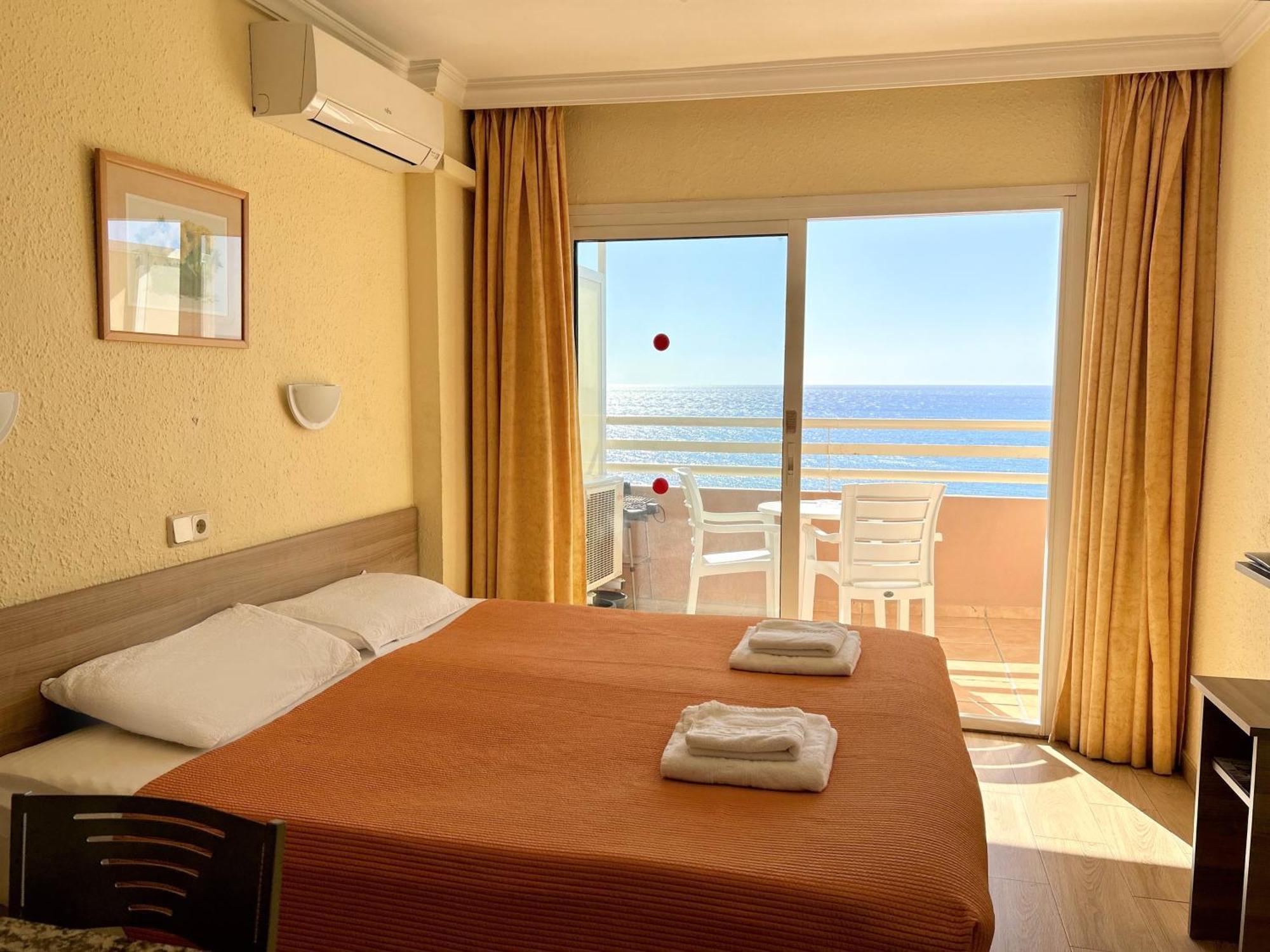 Stella Maris Estrella Del Mar Ecobeach Fuengirola Exterior photo
